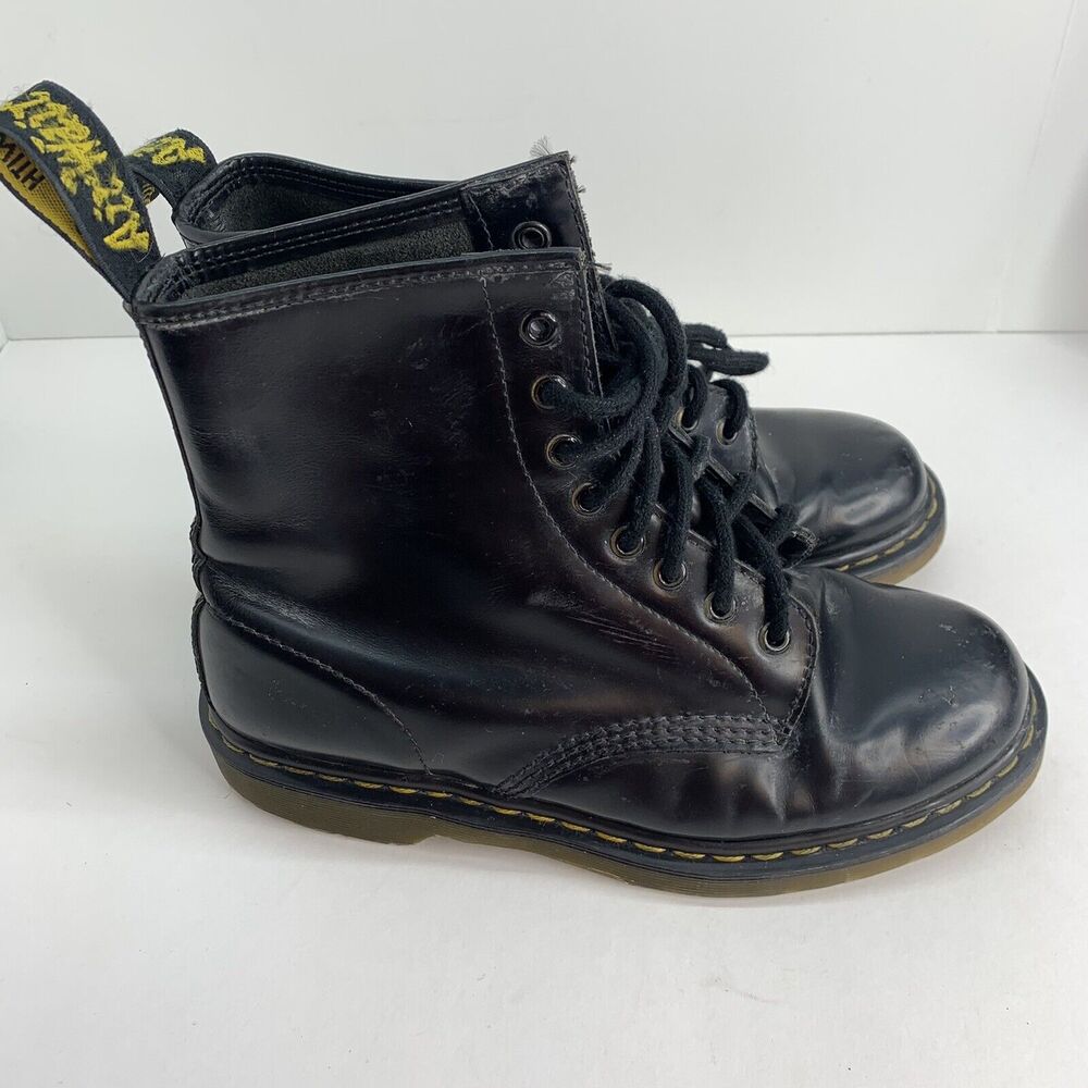 Dr. Martens Milled Leather Women's Boot - Black Polished Smooth Size 9 READ